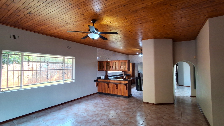 4 Bedroom Property for Sale in Safari Gardens North West